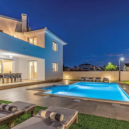 Дом отдыха Cozy In With Wifi *