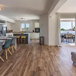 Luxurious In Ferienhaus Galižana