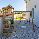 Ferienhaus Luxurious In *