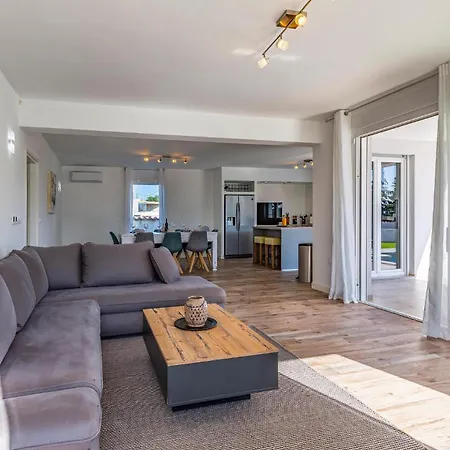 Cozy In With Wifi * Galižana