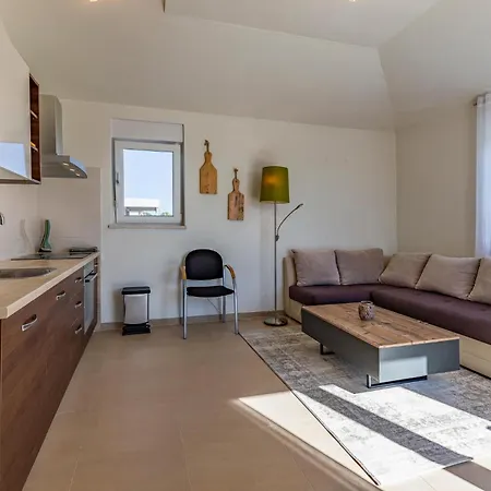 Prázdninový dům Cozy In With Wifi Galižana